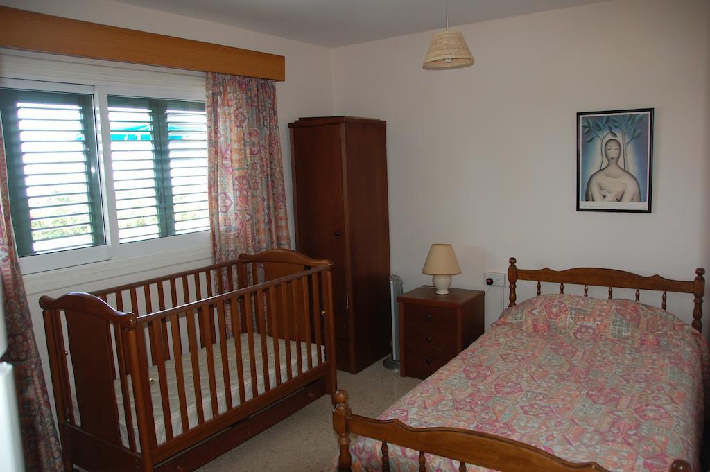Villa Chrysanthia Polis Room photo